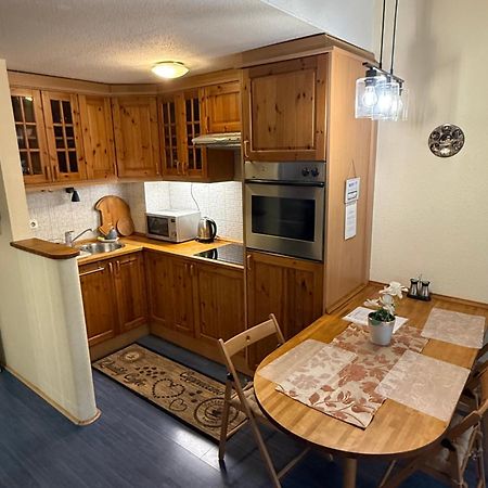 Kossuth Apartman Boedapest Buitenkant foto